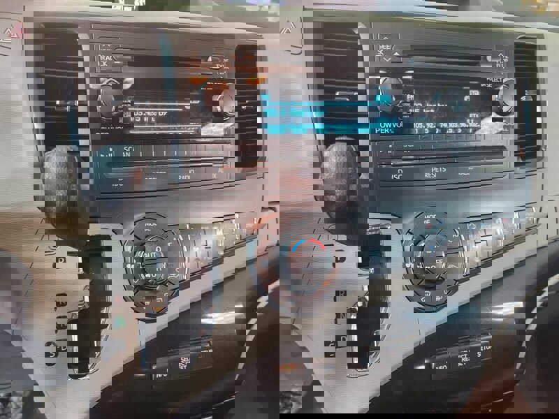 Used 2014 Toyota Sienna LE image 20