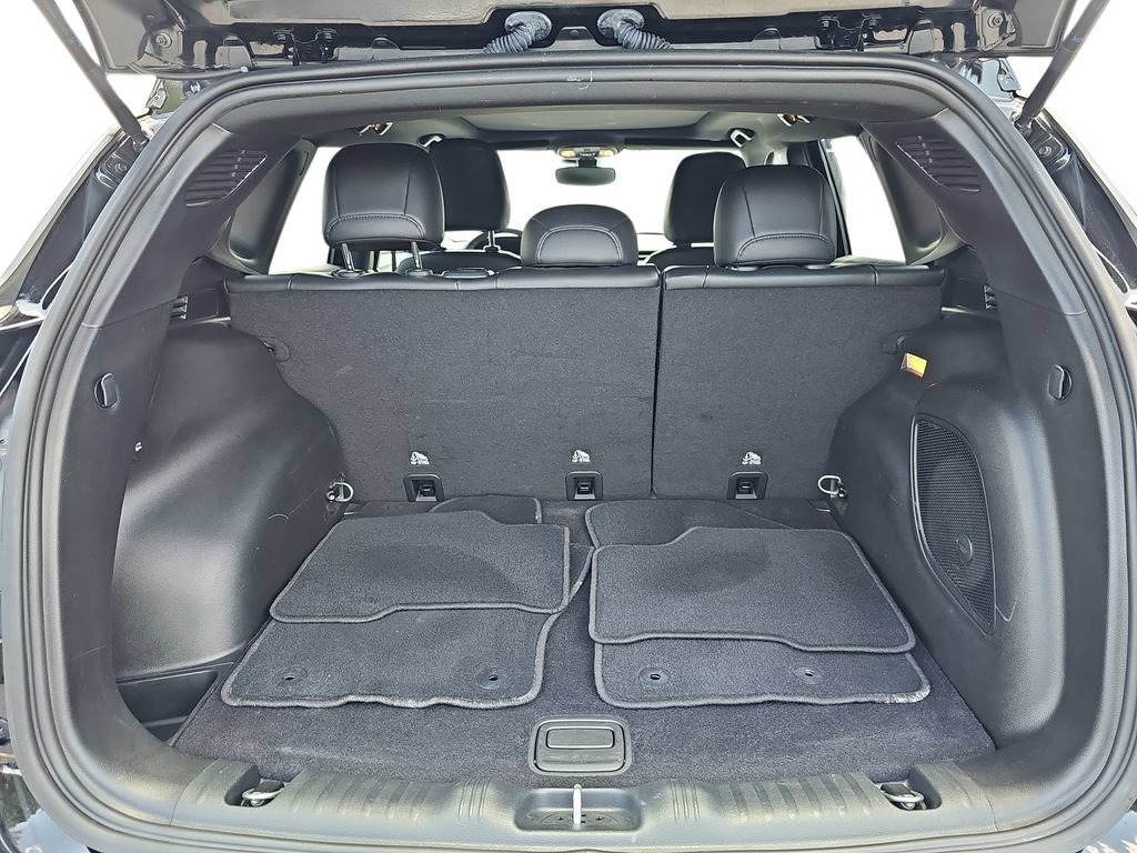 Used 2023 Jeep Compass Limited w/ Sun and Sound Group AWD/4WD image 29