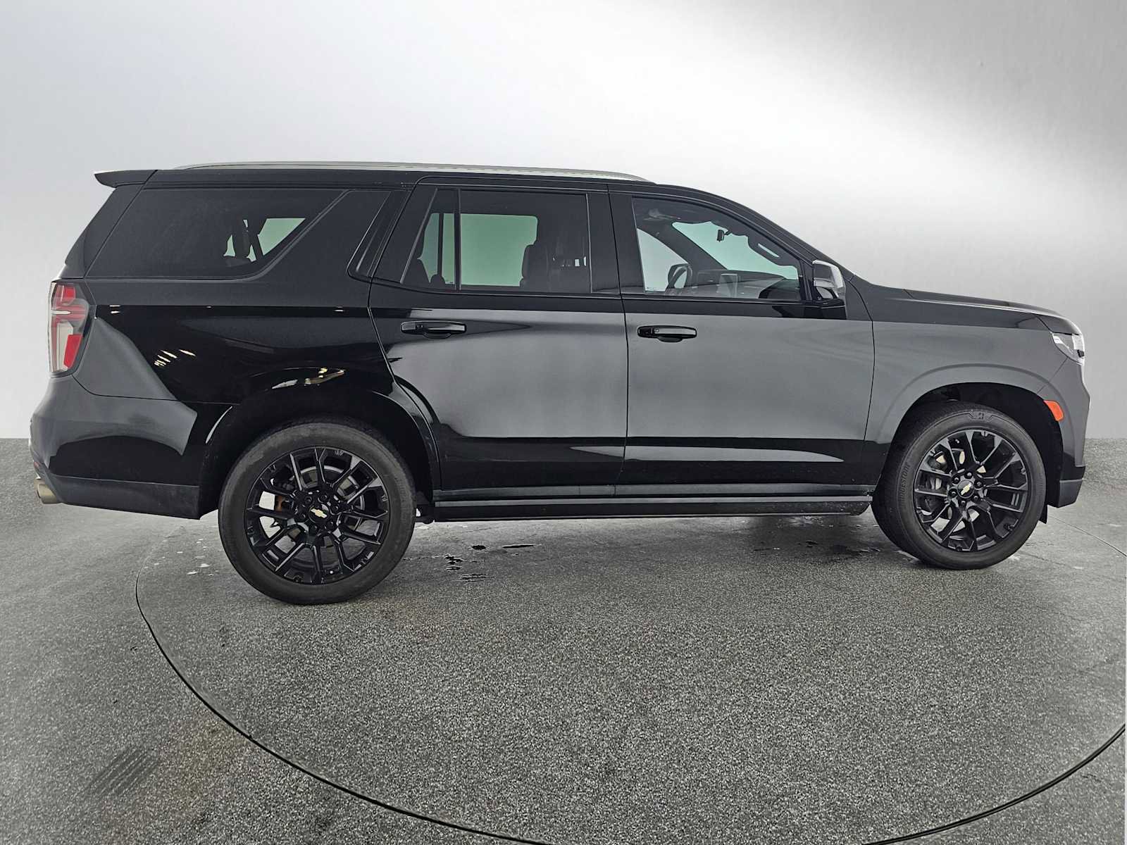 Used 2023 Chevrolet Tahoe Premier w/ Premium Package 2 image 6