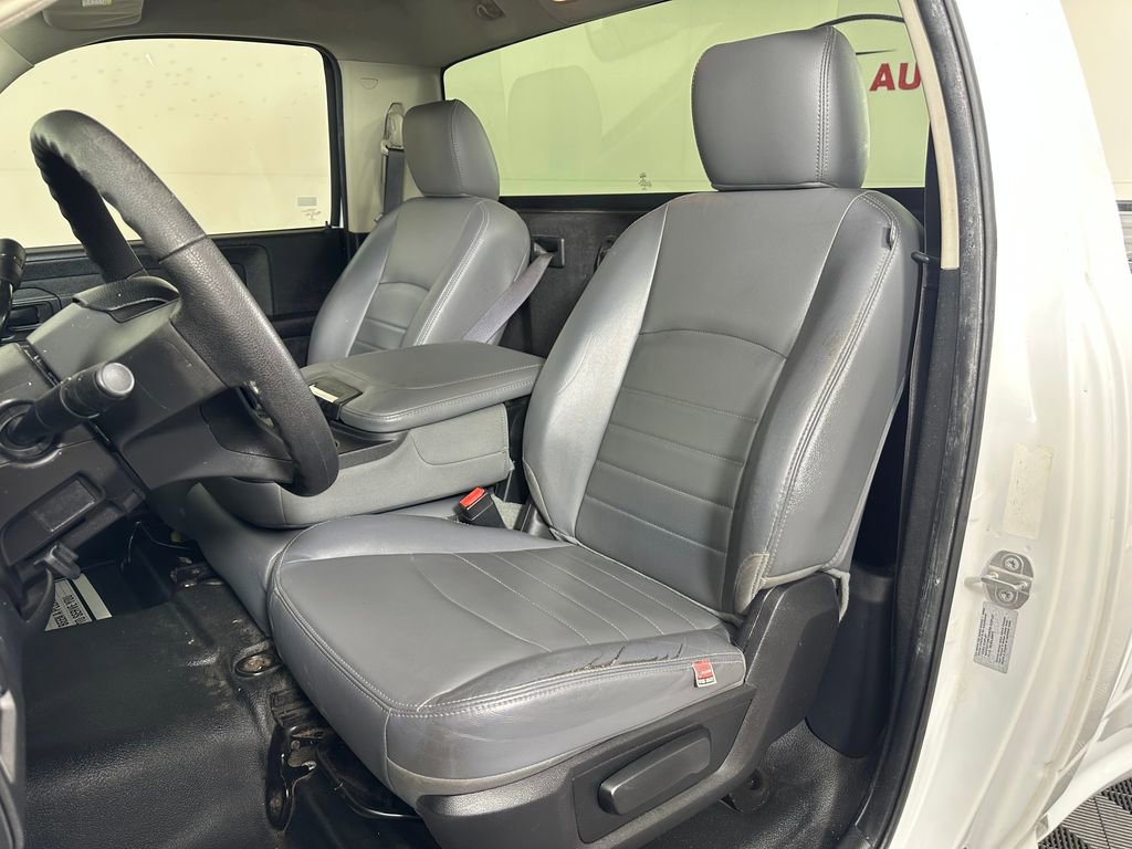 Used 2016 RAM 3500 Tradesman RWD image 38
