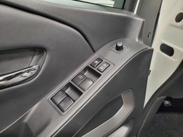 Used 2025 Nissan Frontier SV w/ SV Convenience Package image 14