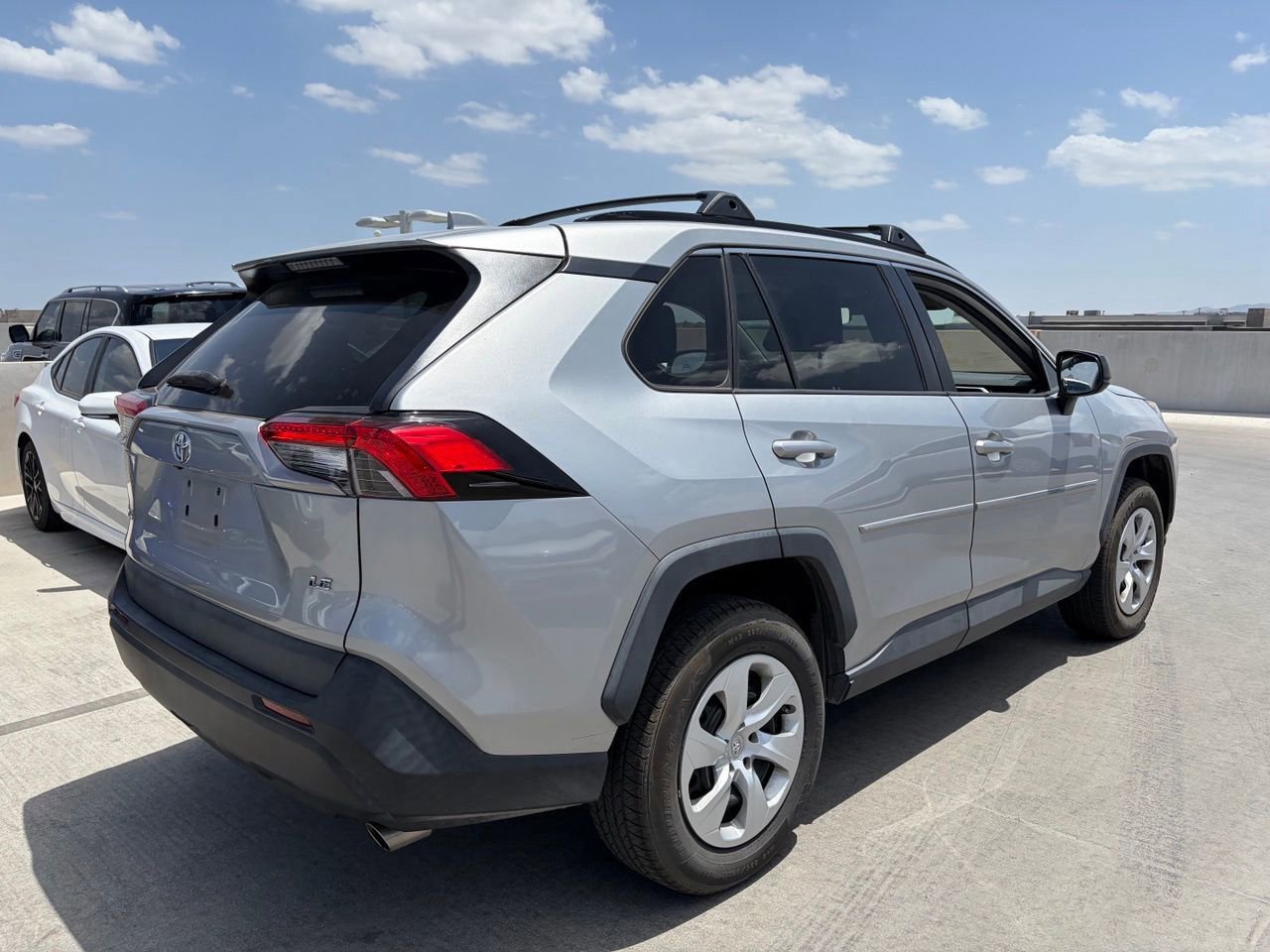 Used 2021 Toyota RAV4 LE w/ Carpet Mat Package (TMS) FWD image 2
