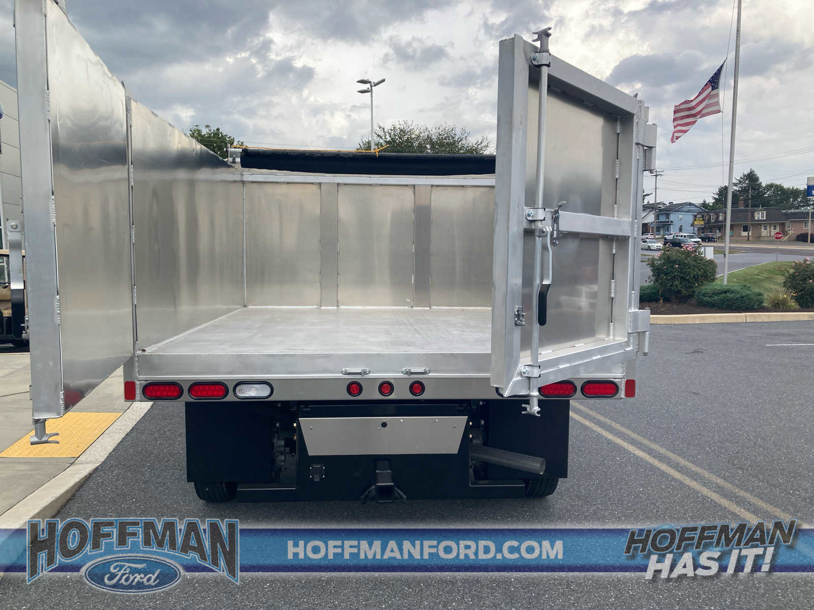 New 2023 Ford F550 4x4 Regular Cab Super Duty image 17