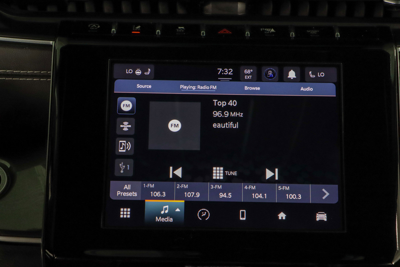 Used 2023 Jeep Grand Cherokee Altitude image 19
