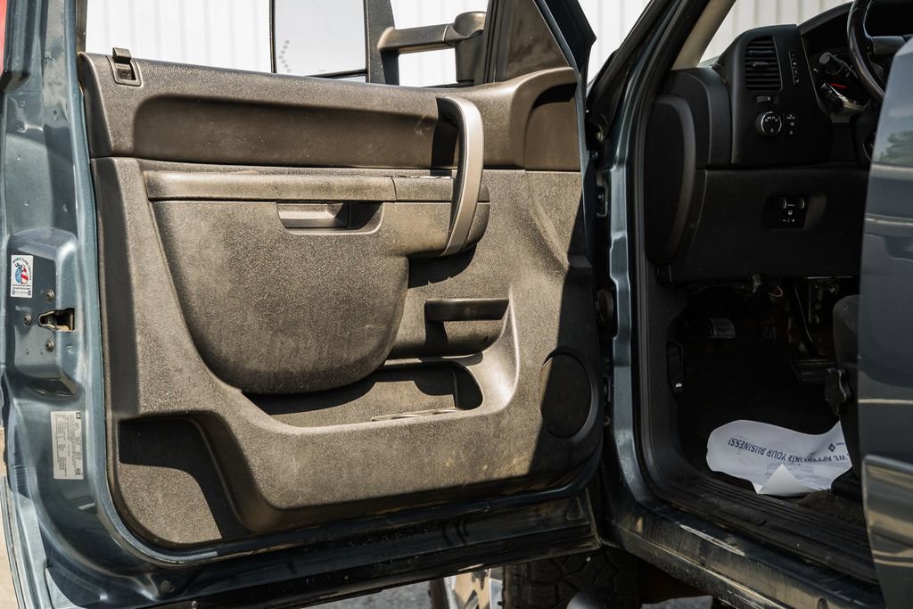 Used 2012 Chevrolet Silverado 2500 LT w/ Interior Plus Package AWD/4WD image 35