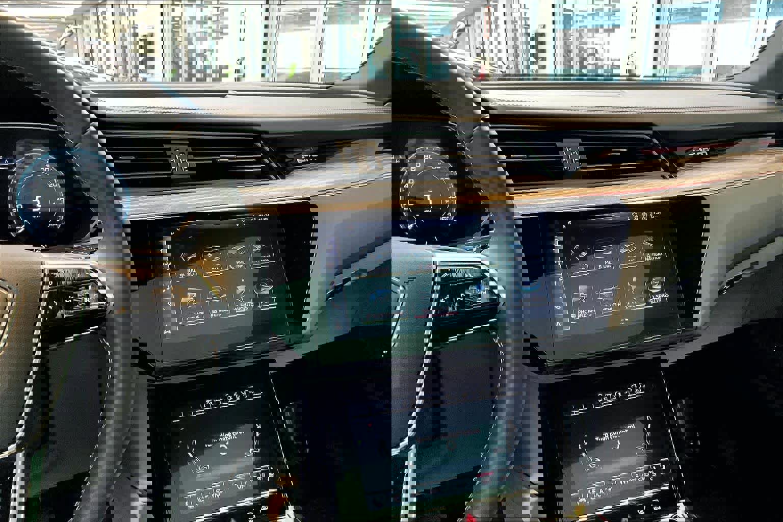 Certified 2023 Audi e-tron Chronos w/ Chronos Package AWD/4WD image 6