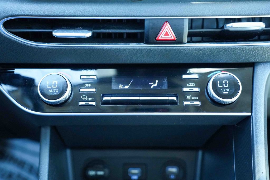 Used 2023 Hyundai Sonata Blue FWD image 32