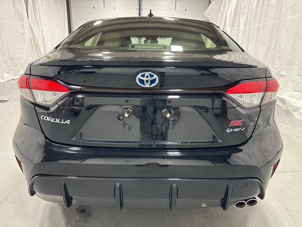 Used 2025 Toyota Corolla SE FWD image 6