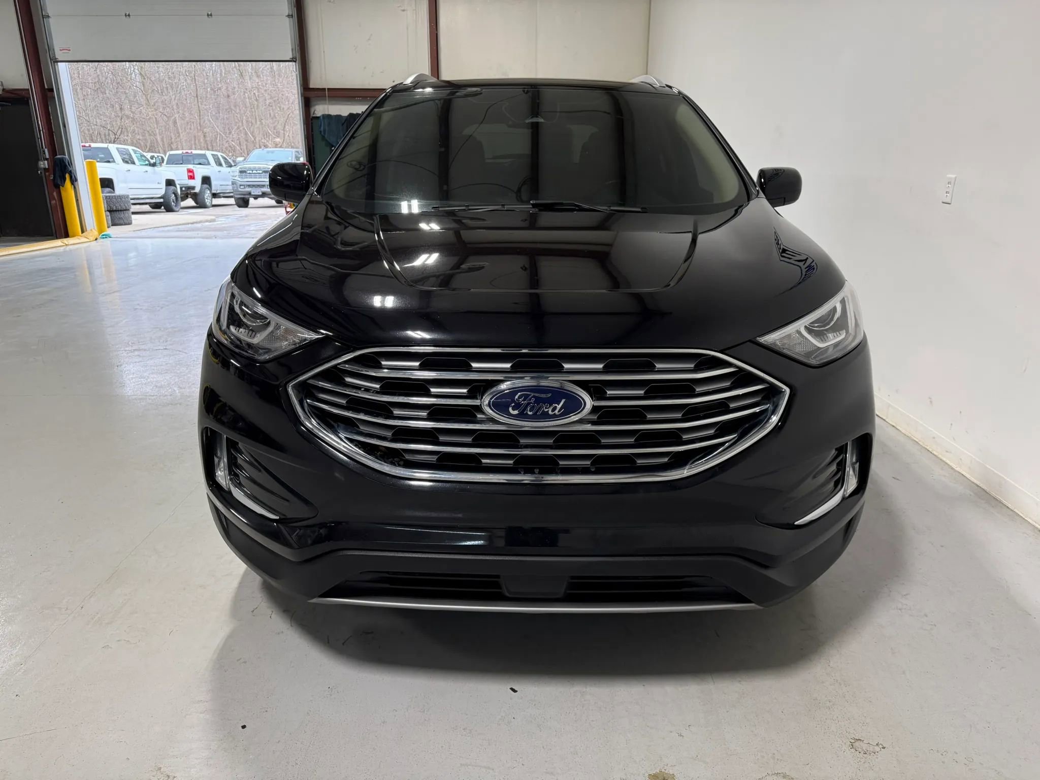 Used 2021 Ford Edge SEL w/ Convenience Package image 9