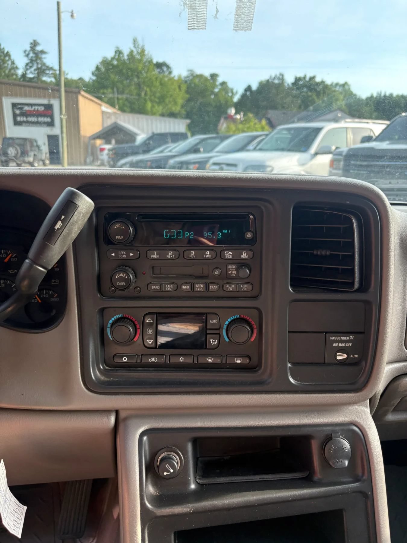 Used 2004 Chevrolet Silverado 1500 LT w/ Light Duty Power Package RWD image 26