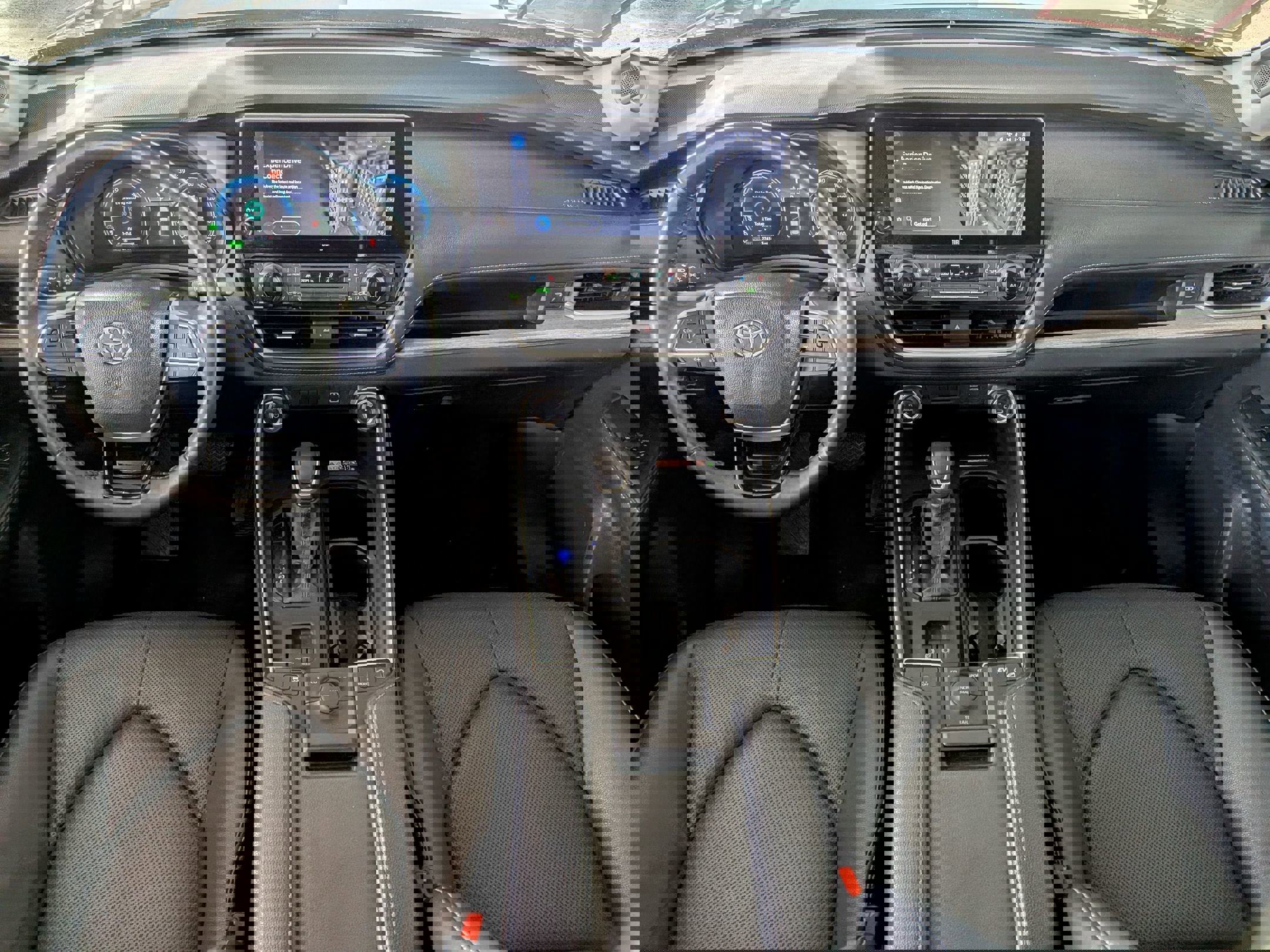 Certified 2024 Toyota Grand Highlander Limited image 28