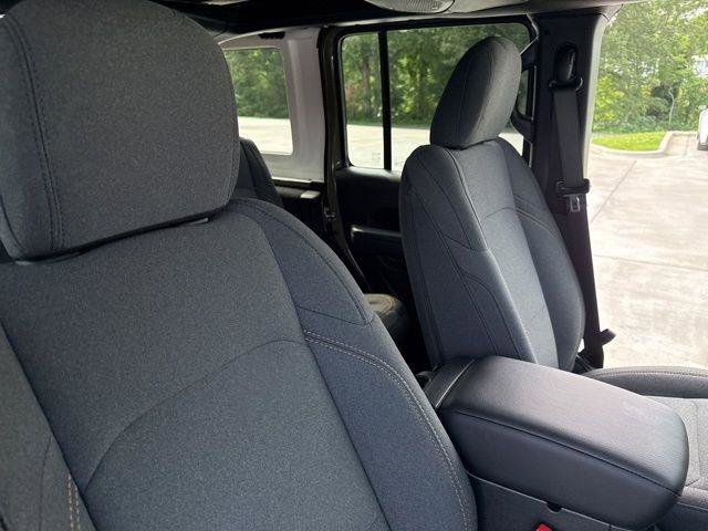 New 2025 Jeep Wrangler Sport S image 36