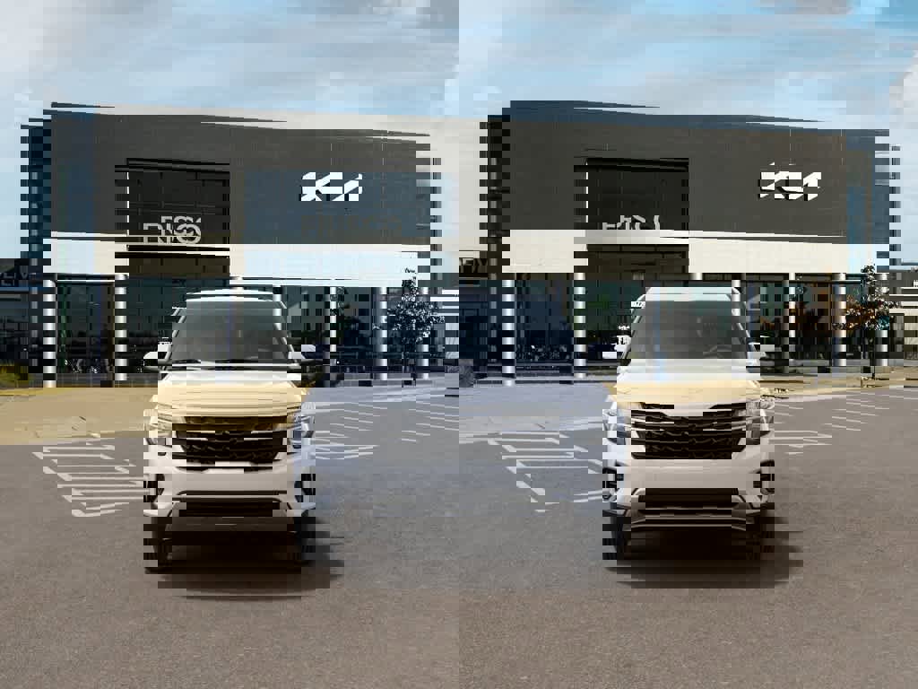 New 2026 Kia Seltos LX image 2