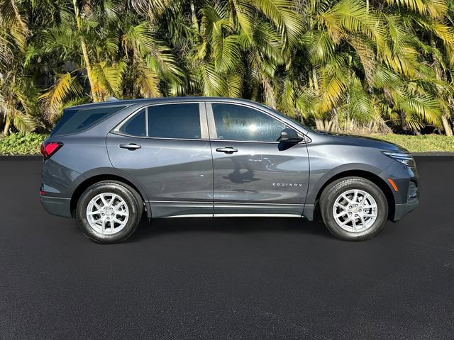 Used 2022 Chevrolet Equinox LS image 4