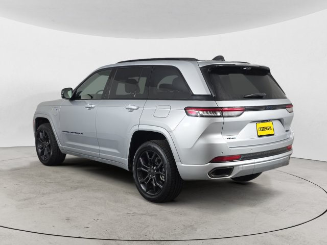 Used 2023 Jeep Grand Cherokee 30th Anniversary AWD/4WD image 7