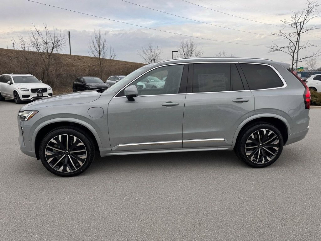 New 2026 Volvo XC90 T8 Plus w/ Protection Package AWD/4WD image 2