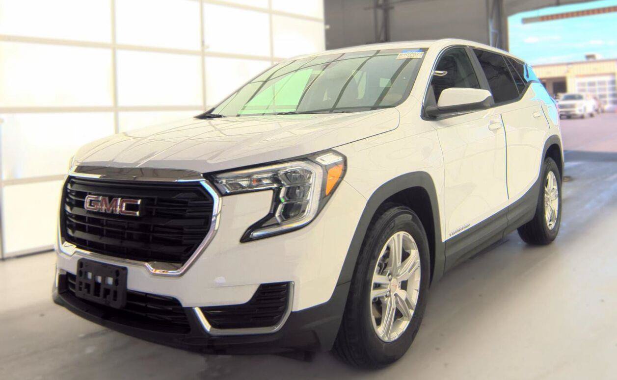 Used 2024 GMC Terrain SLE