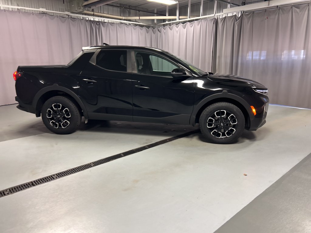 Used 2023 Hyundai Santa Cruz SEL FWD image 8