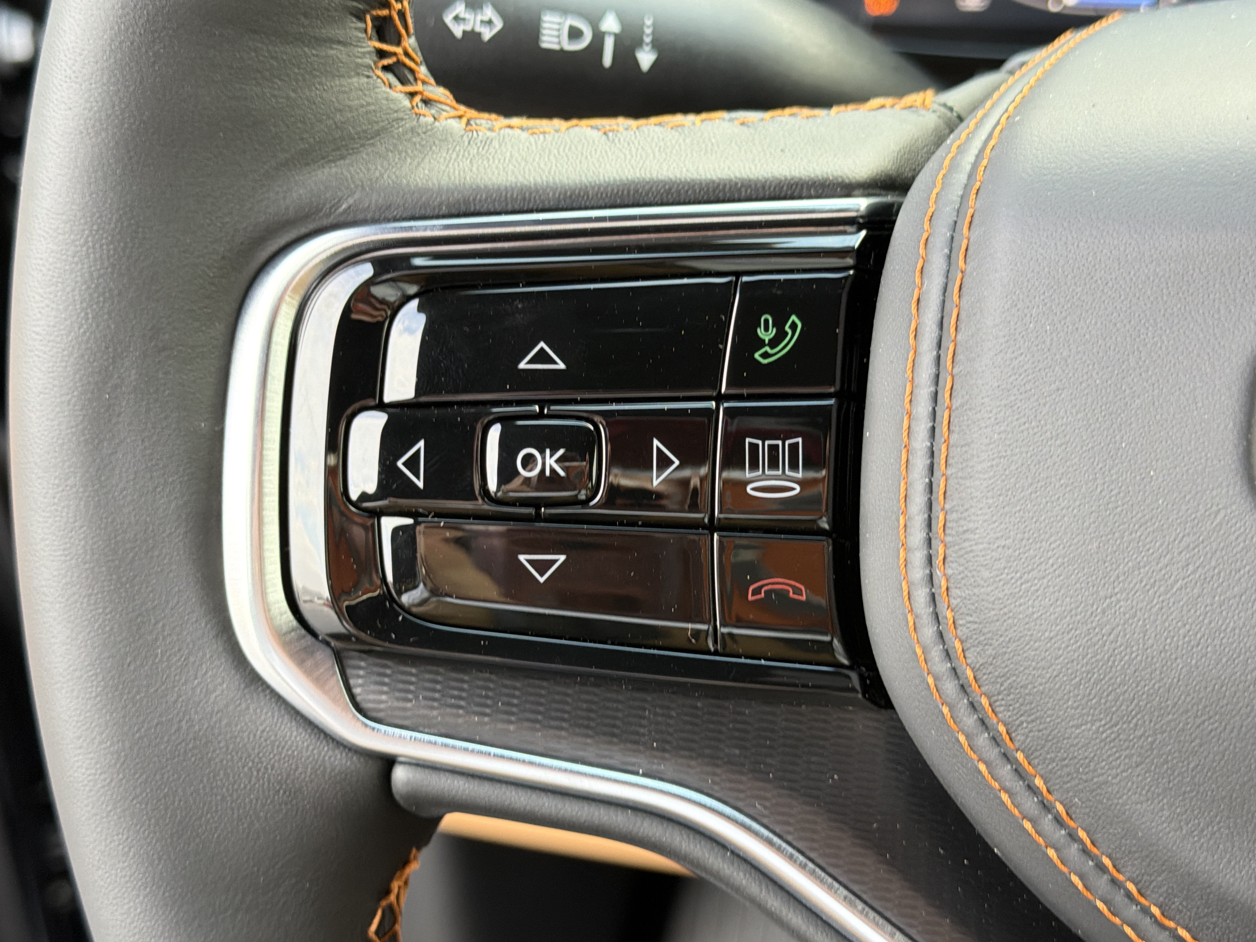 New 2026 Jeep Grand Wagoneer Summit AWD/4WD image 28