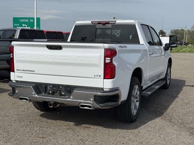 Used 2025 Chevrolet Silverado 1500 LTZ w/ LTZ Premium Package AWD/4WD image 5
