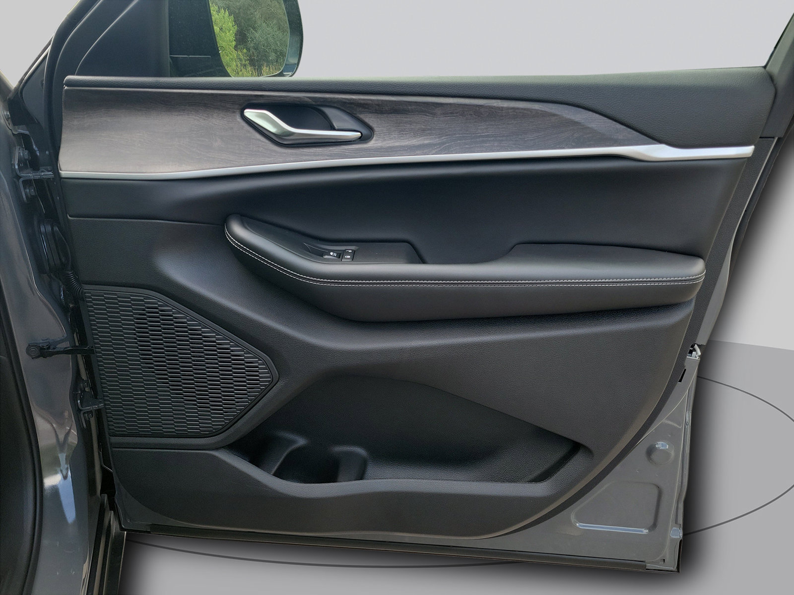 New 2027 Jeep Grand Cherokee Limited RWD image 40