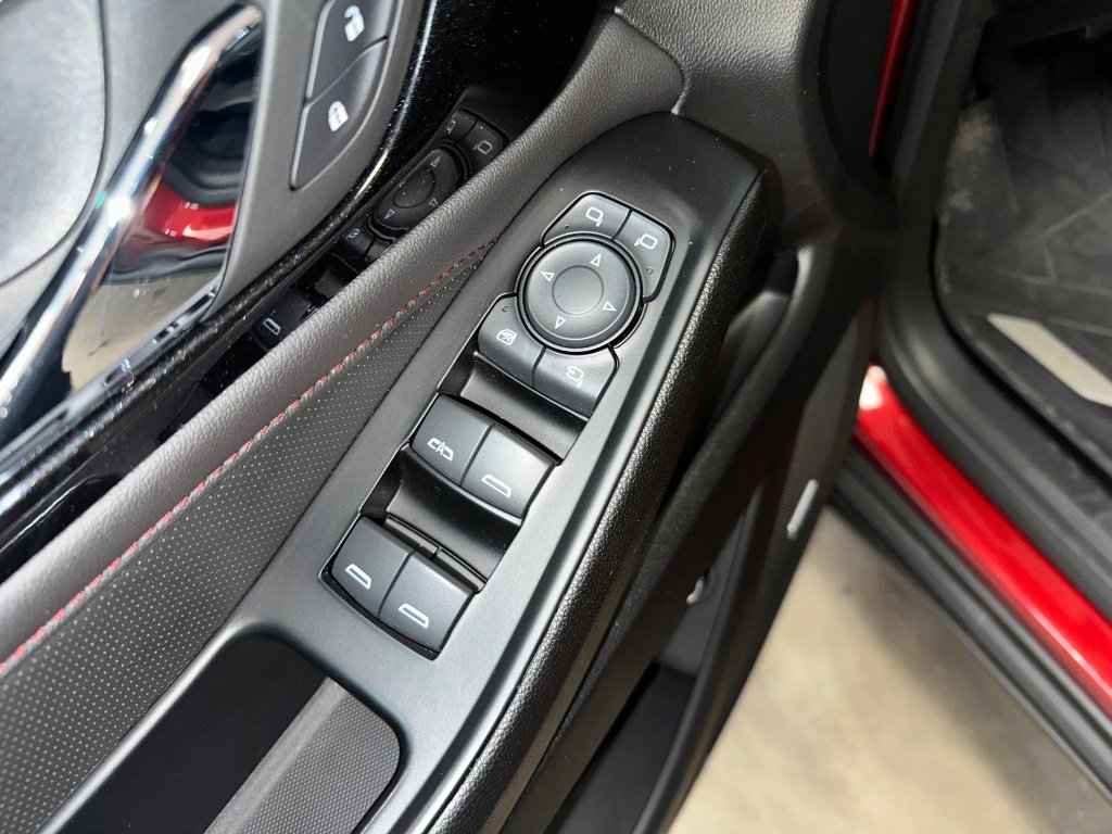 Certified 2023 Chevrolet Traverse RS w/ LPO, Floor Liner Package image 6