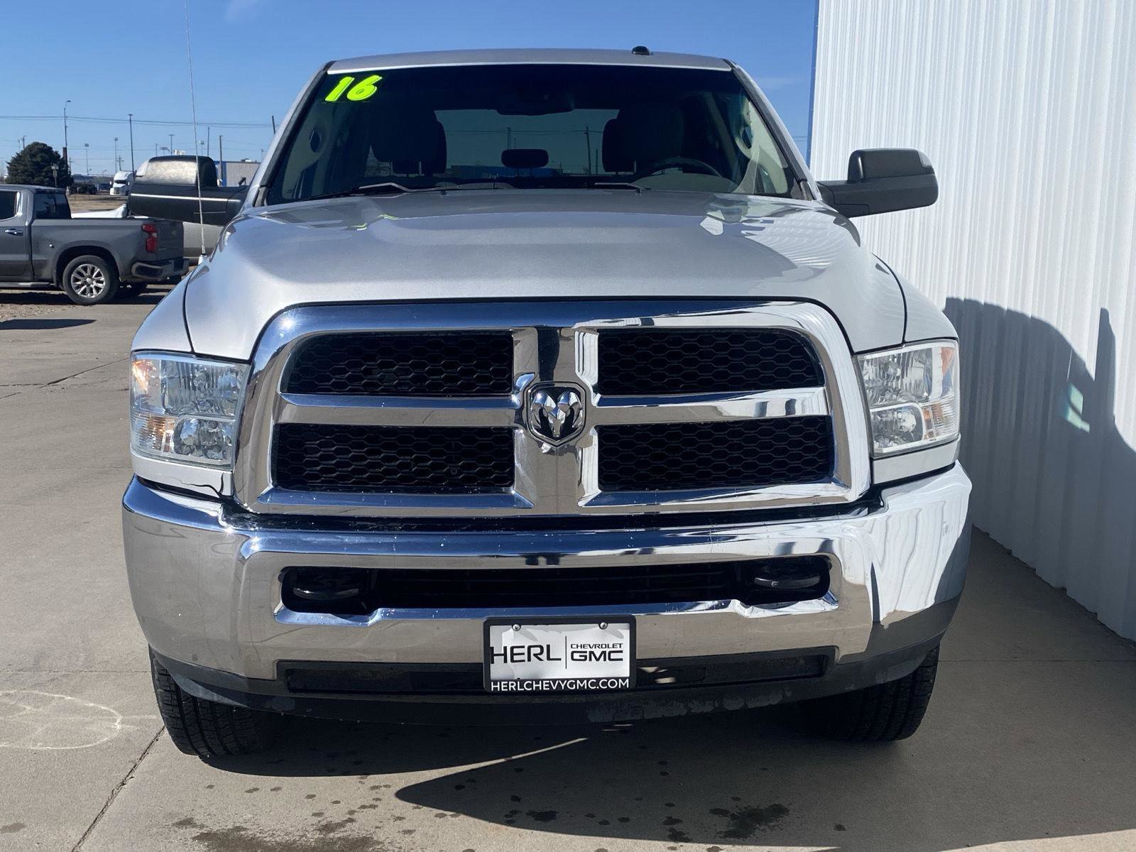 Used 2016 RAM 2500 Tradesman w/ Chrome Appearance Group image 2