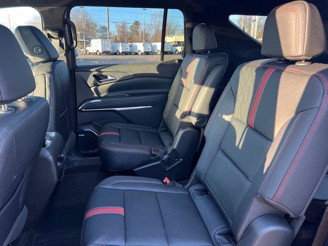 New 2026 Chevrolet Traverse RS w/ LPO, Floor Liner Package image 22