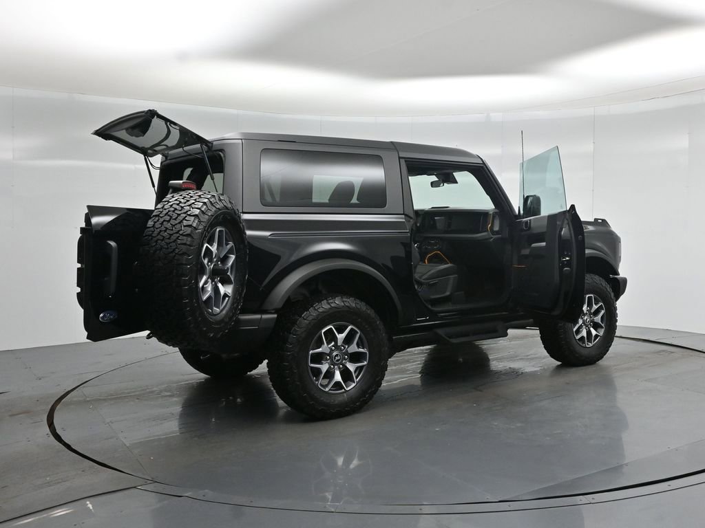 Certified 2023 Ford Bronco Badlands image 6
