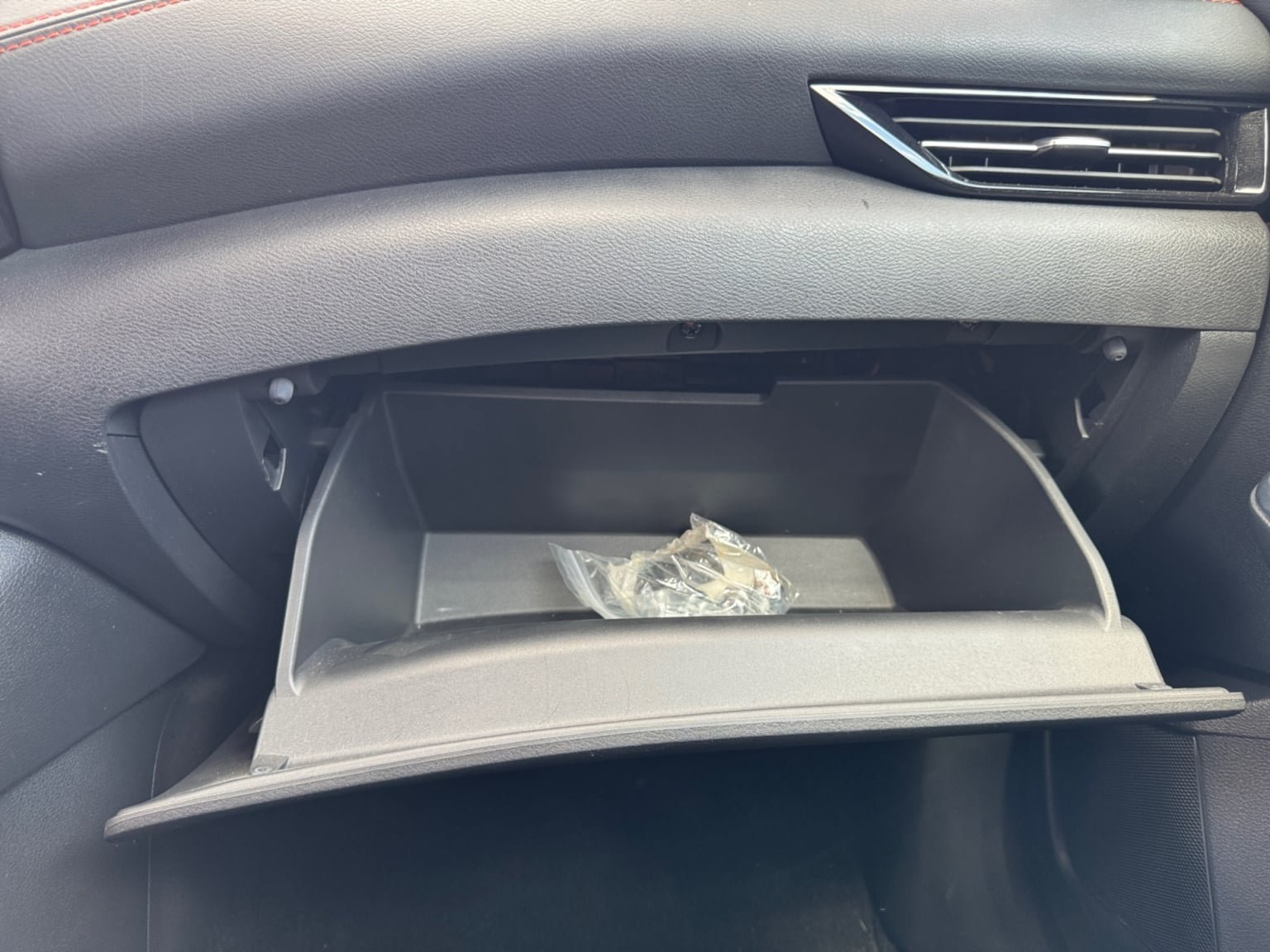 Used 2025 Nissan Sentra SR w/ Midnight Edition FWD image 24