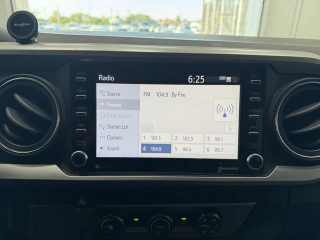 Used 2020 Toyota Tacoma SR5 w/ SR5 Appearance Package (SM) RWD image 25