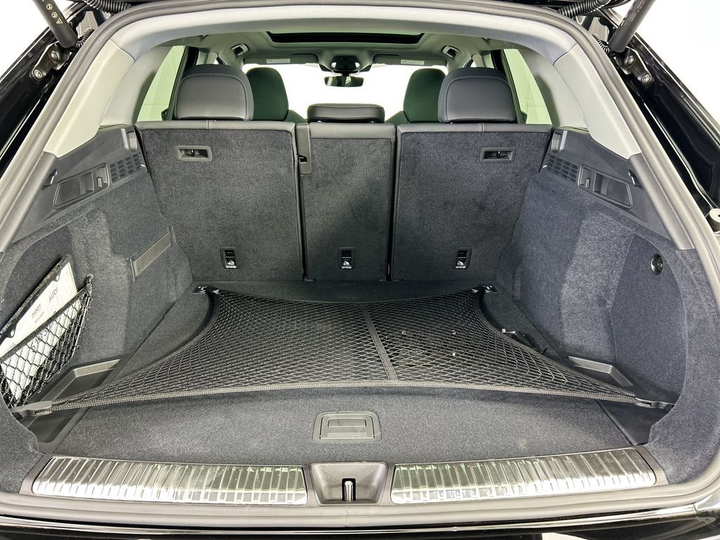 Used 2025 Audi Q5 Premium Plus w/ Premium Plus AWD/4WD image 28