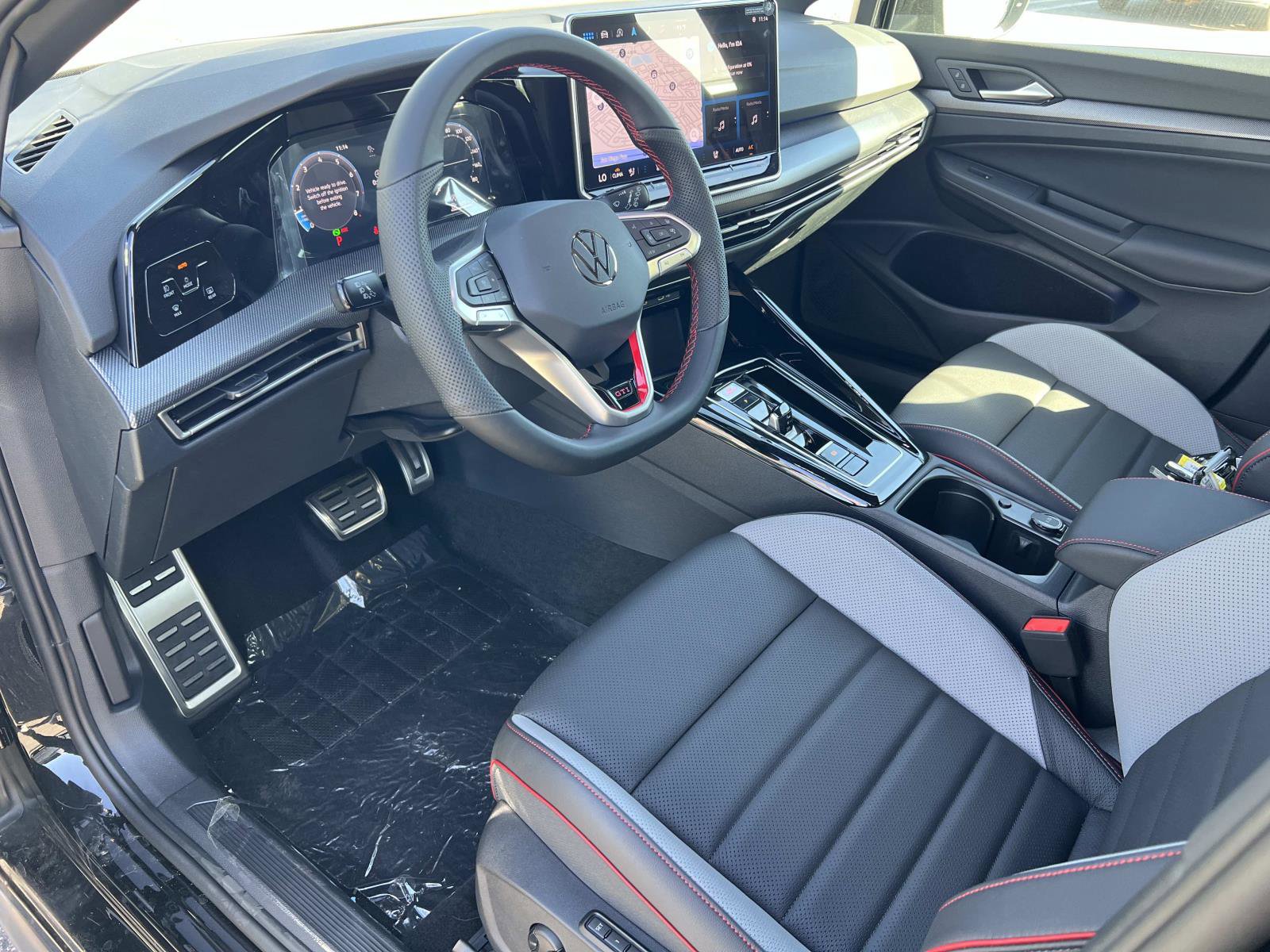 New 2026 Volkswagen GTI SE FWD image 5