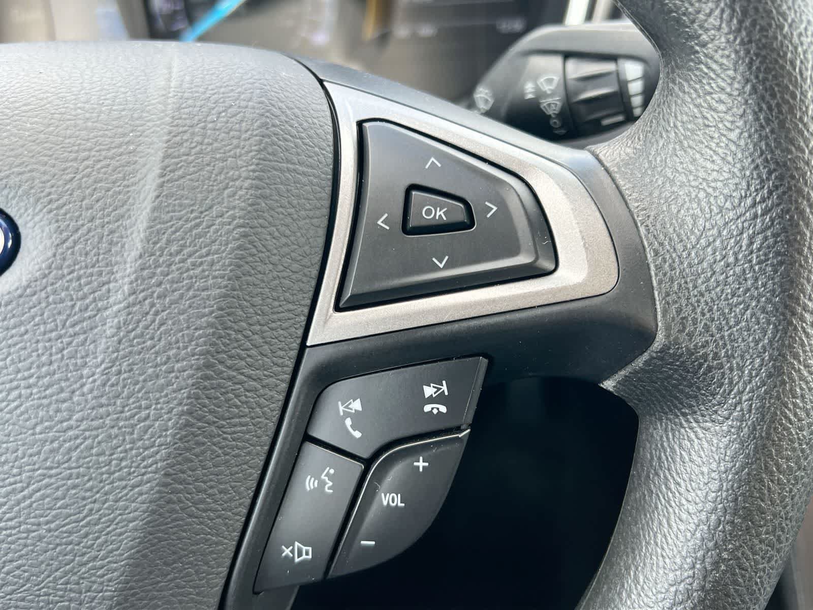 Used 2020 Ford Fusion SE FWD image 24
