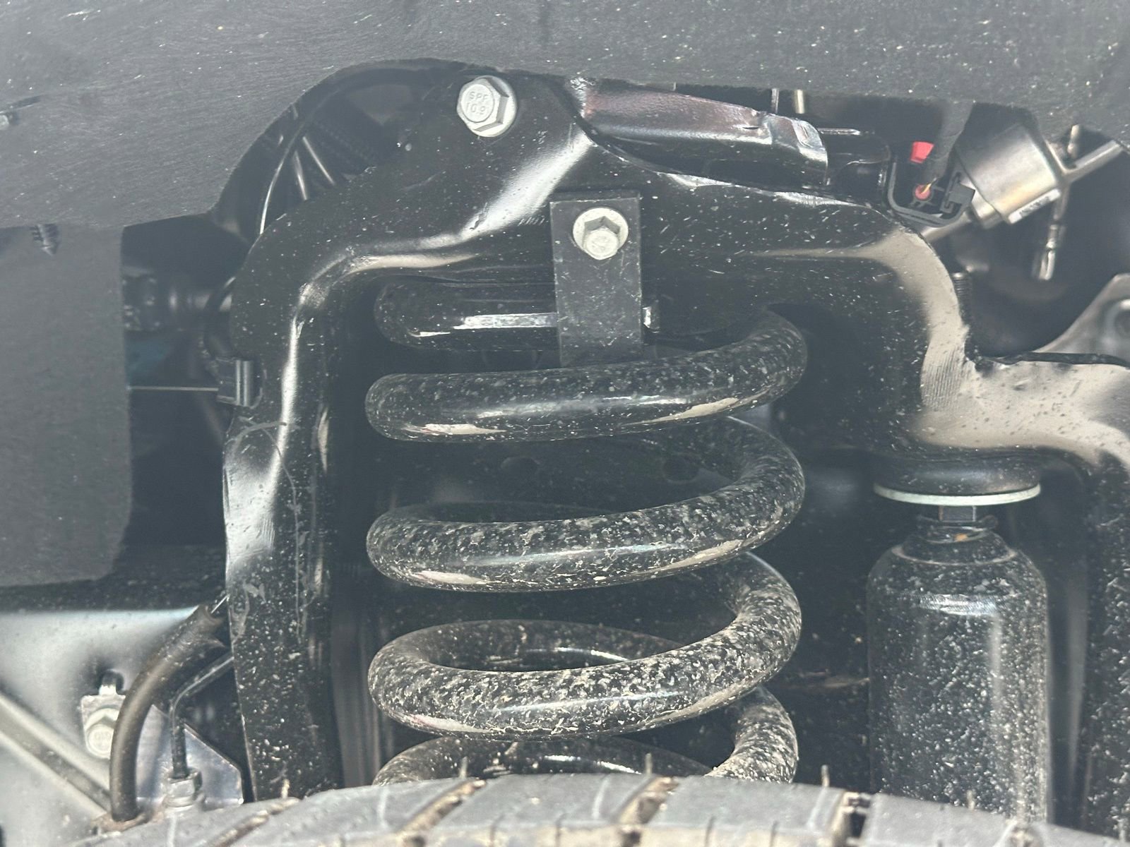 New 2025 Ford F350 XL w/ XL Chrome Package image 4