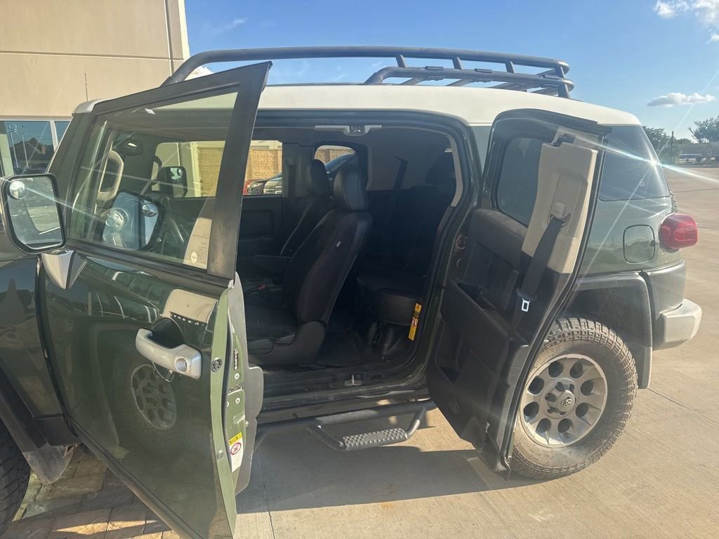 Used 2012 Toyota FJ Cruiser 4WD w/ Convenience Pkg image 22