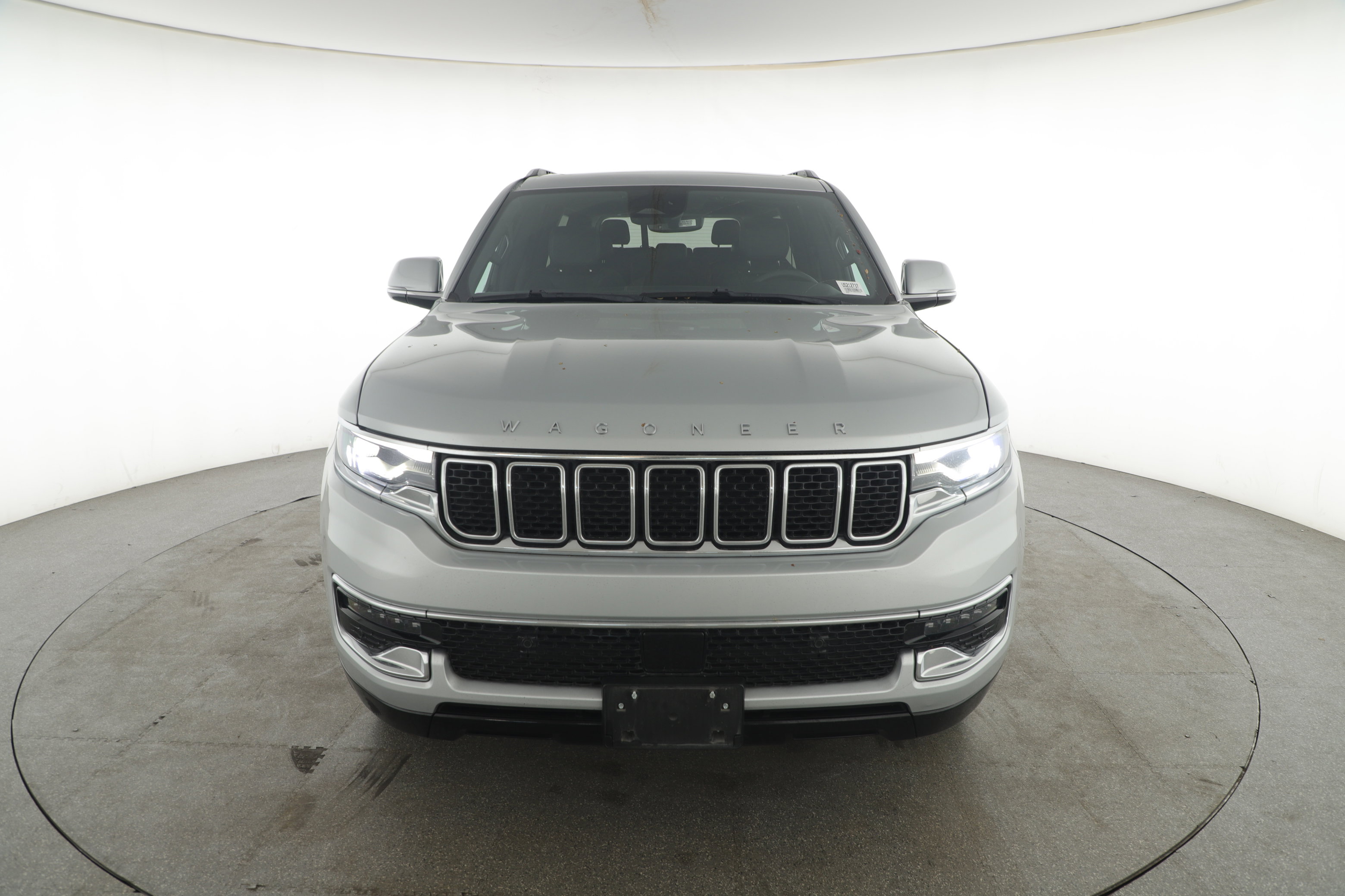 Used 2022 Jeep Wagoneer Series I w/ Premium Group I image 2