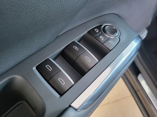 New 2026 Chevrolet Traverse RS w/ LPO, Floor Liner Package image 28
