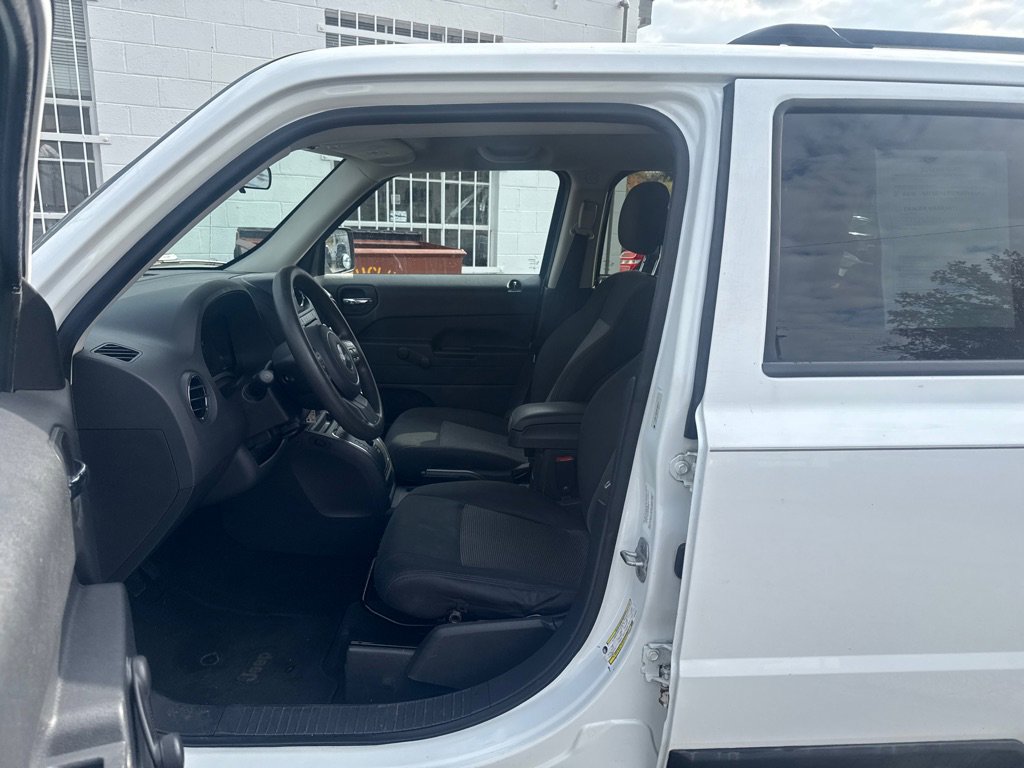 Used 2011 Jeep Patriot Sport image 10