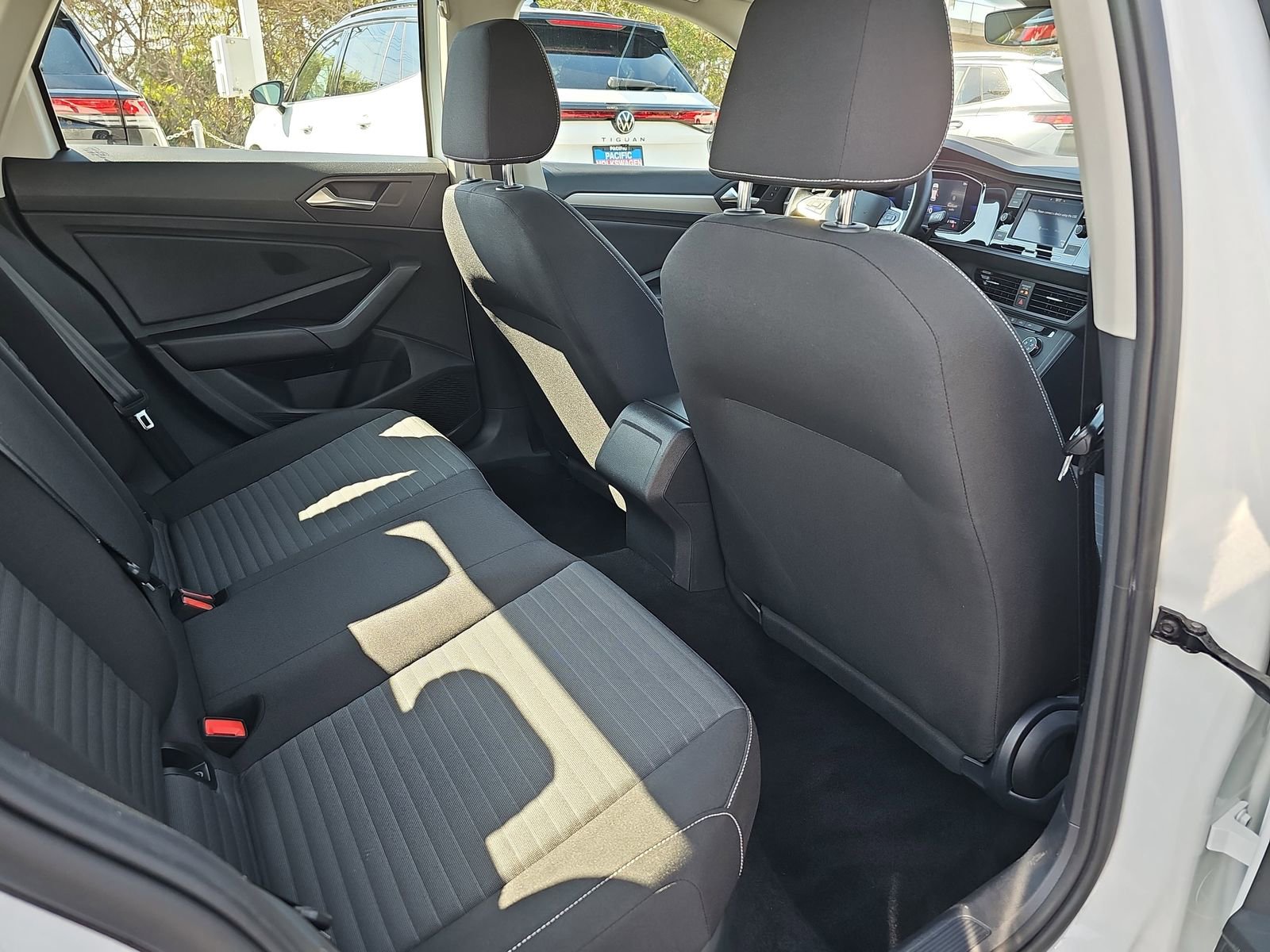 Used 2022 Volkswagen Jetta S image 11