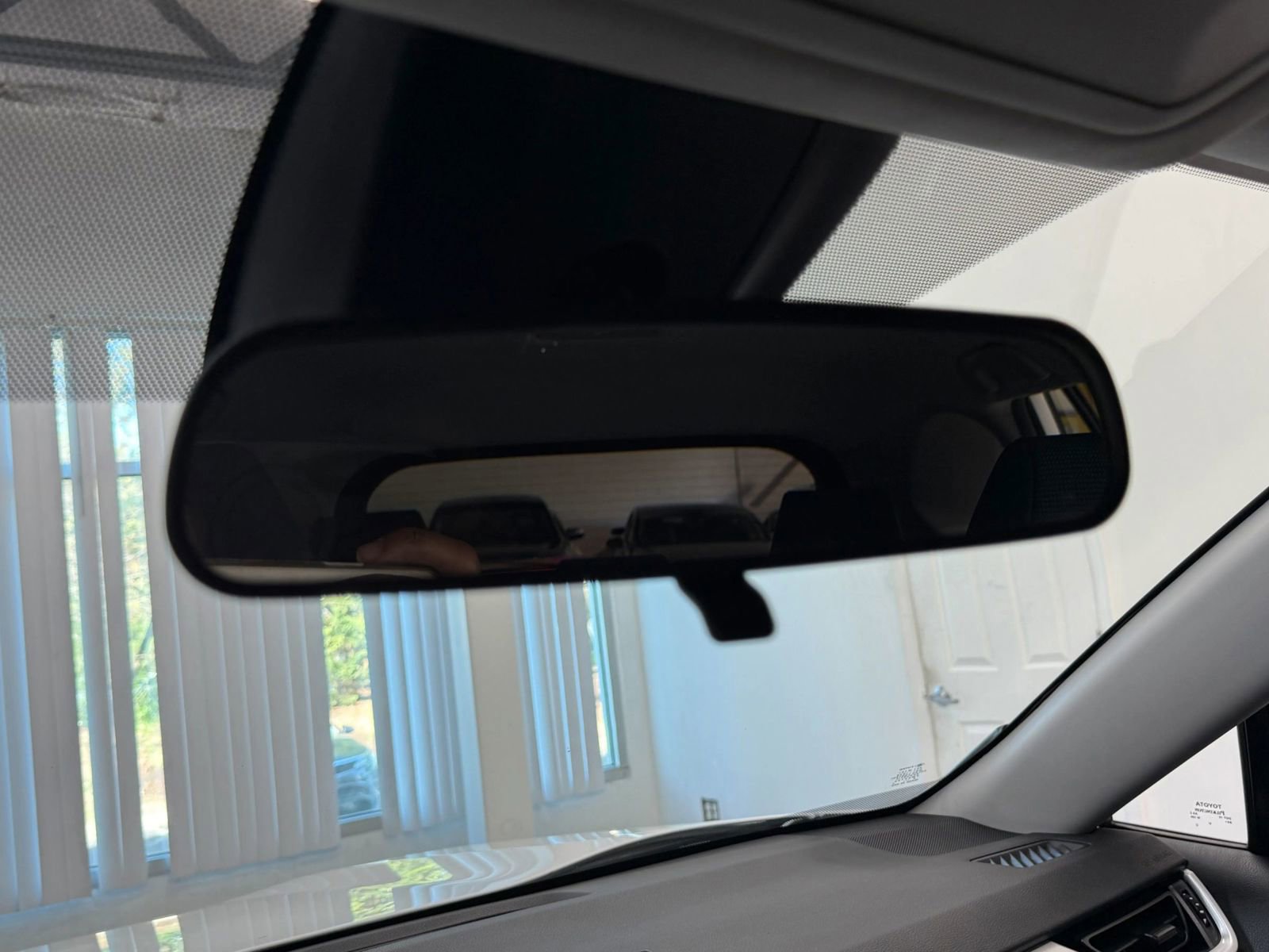 Used 2019 Toyota RAV4 LE w/ Carpet Mat Package AWD/4WD image 36