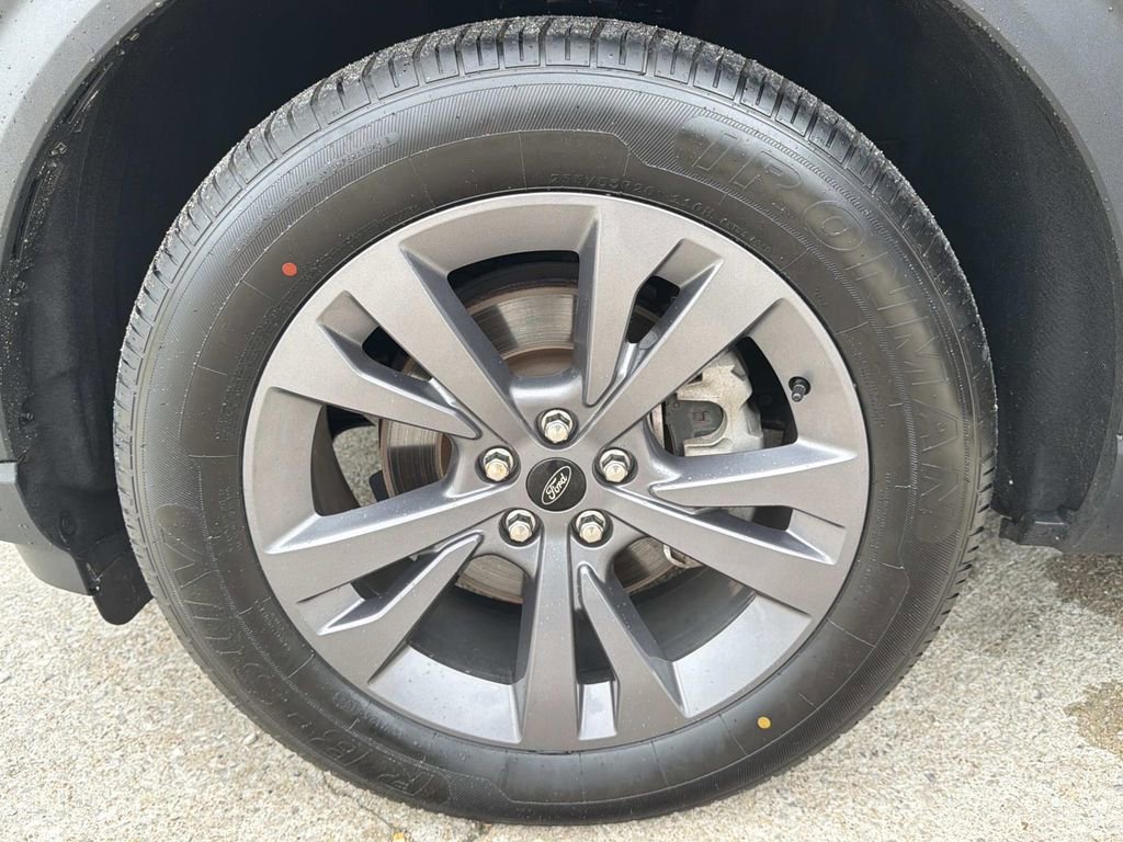 Used 2023 Ford Explorer XLT w/ Equipment Group 202A image 33