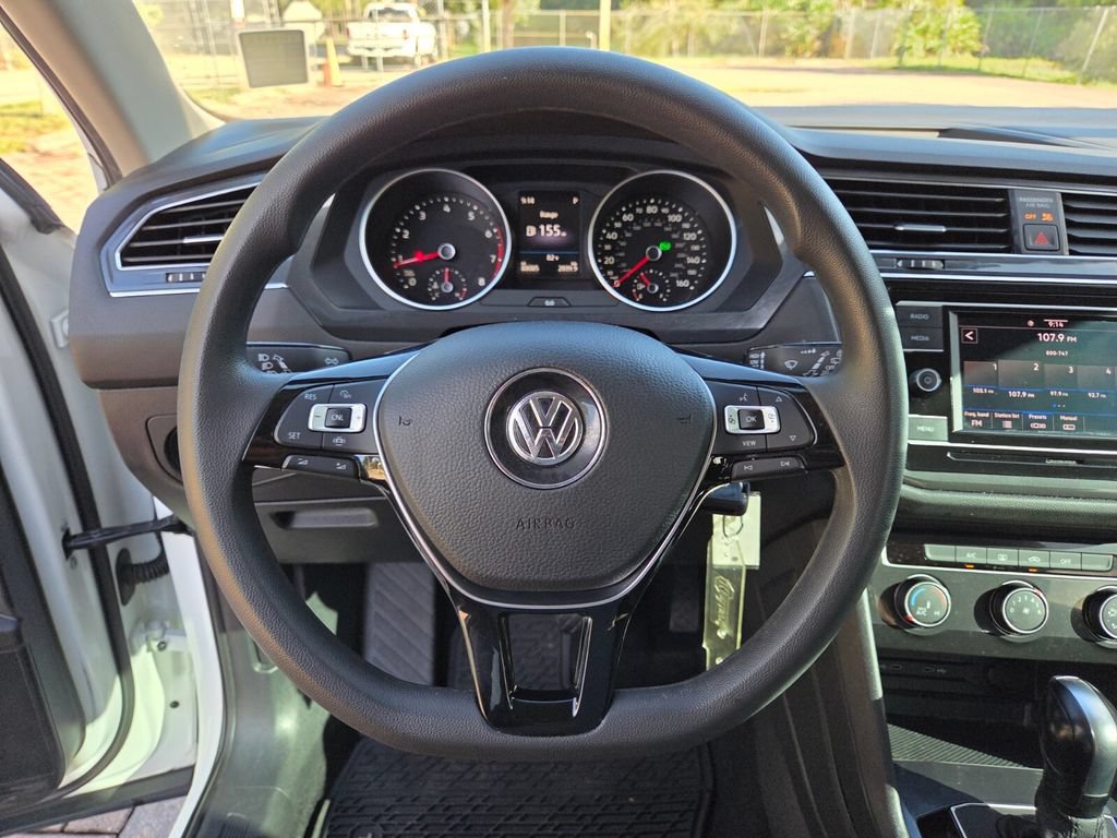 Used 2020 Volkswagen Tiguan S FWD image 29