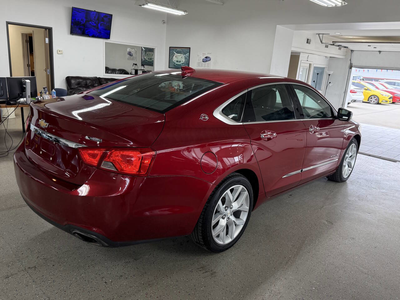 Used 2019 Chevrolet Impala Premier w/ Premier Convenience Package image 11