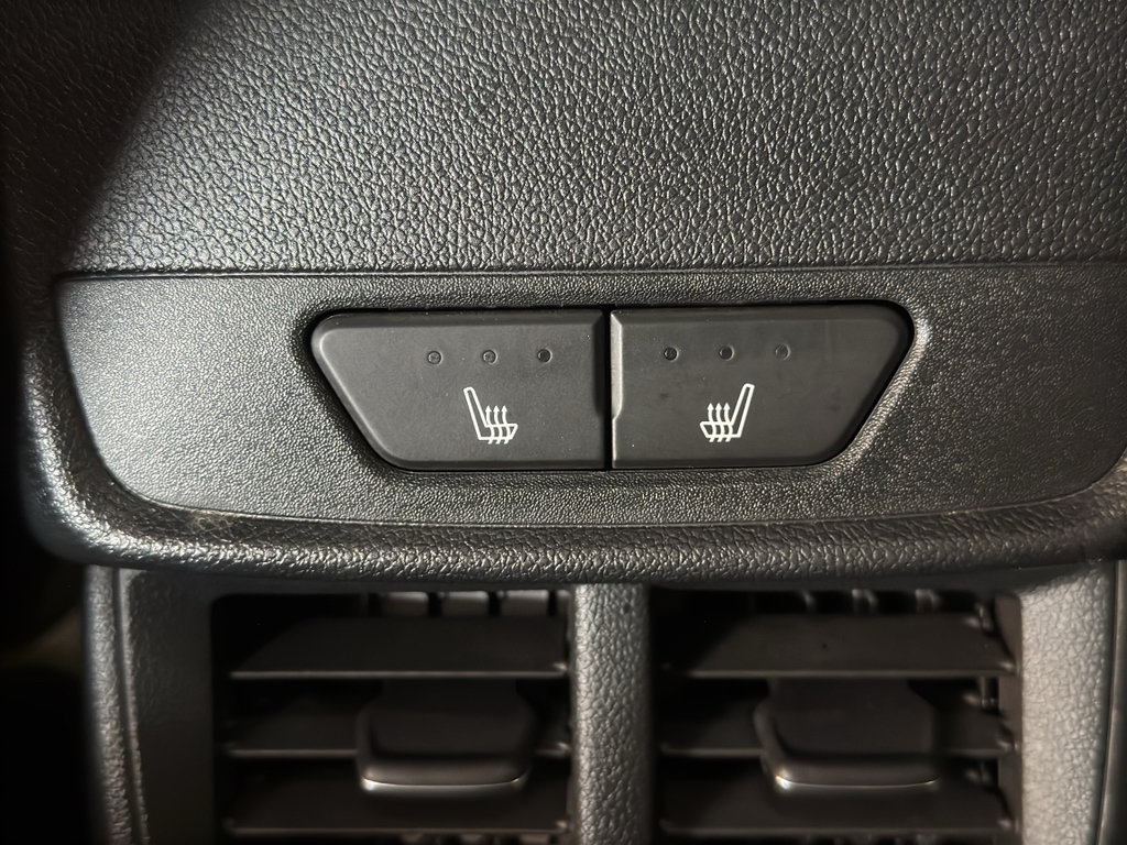 Used 2025 Chevrolet Equinox RS w/ Safety and Technology Package FWD image 12