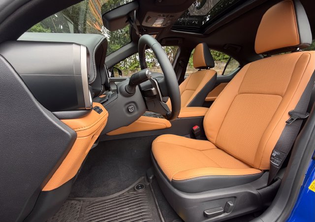 New 2026 Lexus IS 350 F Sport AWD/4WD image 18