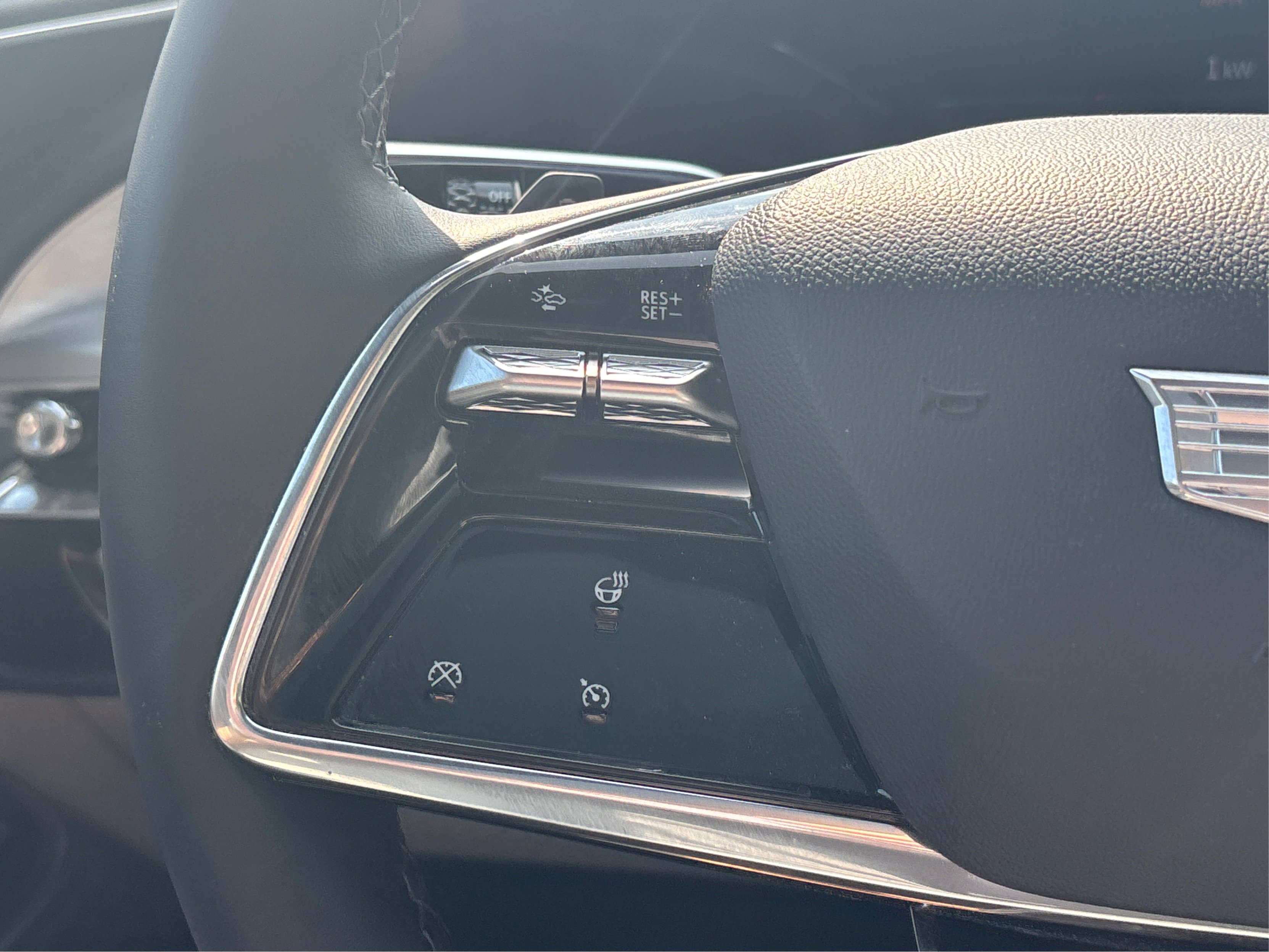 Used 2024 Cadillac Lyriq Luxury w/ LPO, Floor Liner Package image 59