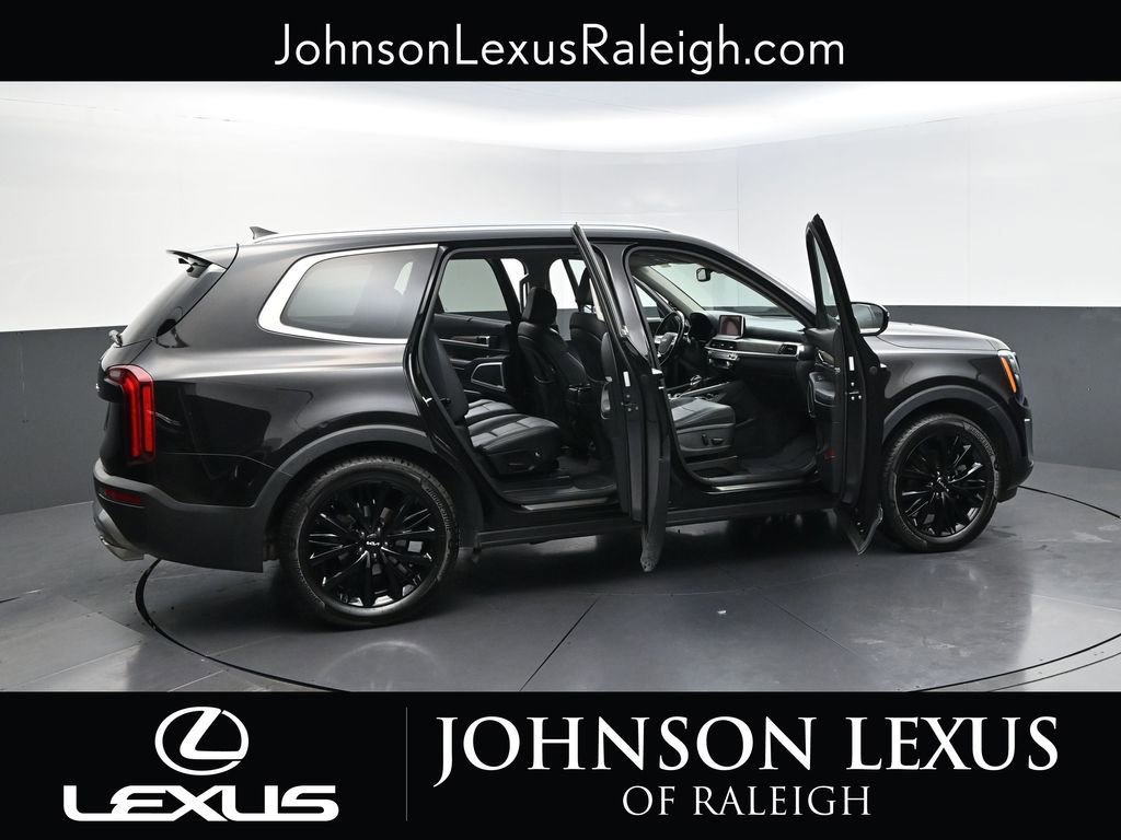 Used 2022 Kia Telluride SX w/ Towing Package FWD image 25