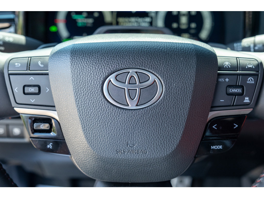 Used 2025 Toyota Camry XSE w/ Premium Plus Package FWD image 18