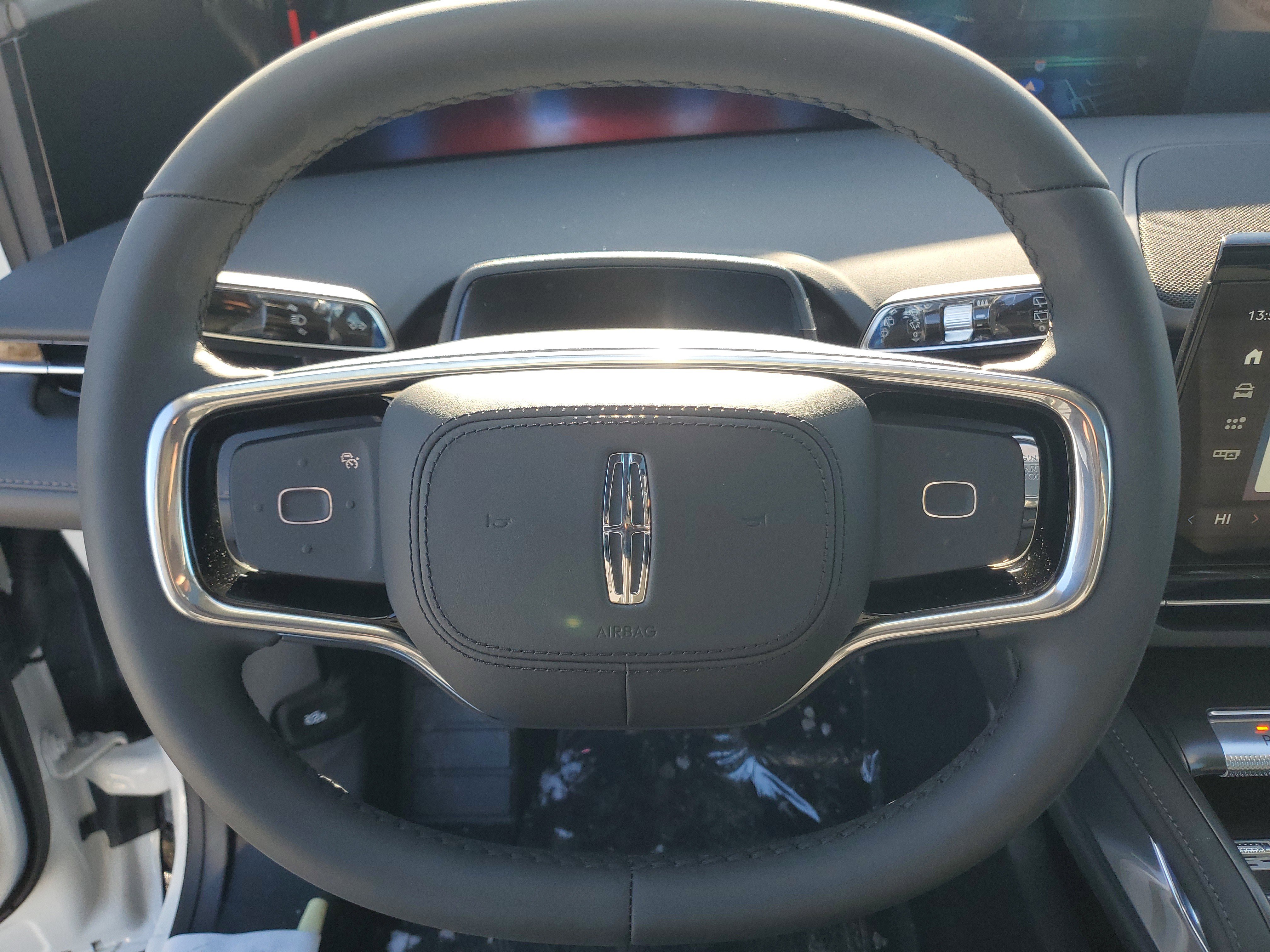 New 2026 Lincoln Nautilus Reserve w/ Jet Appearance Package image 16